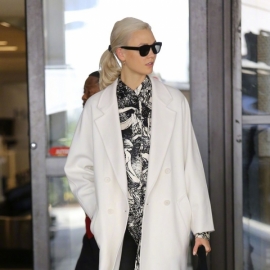 秋冬时髦look Karlie Kloss这身搭配就是最佳范本