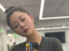 “女明星长得美身材好 是上科技了吧？”